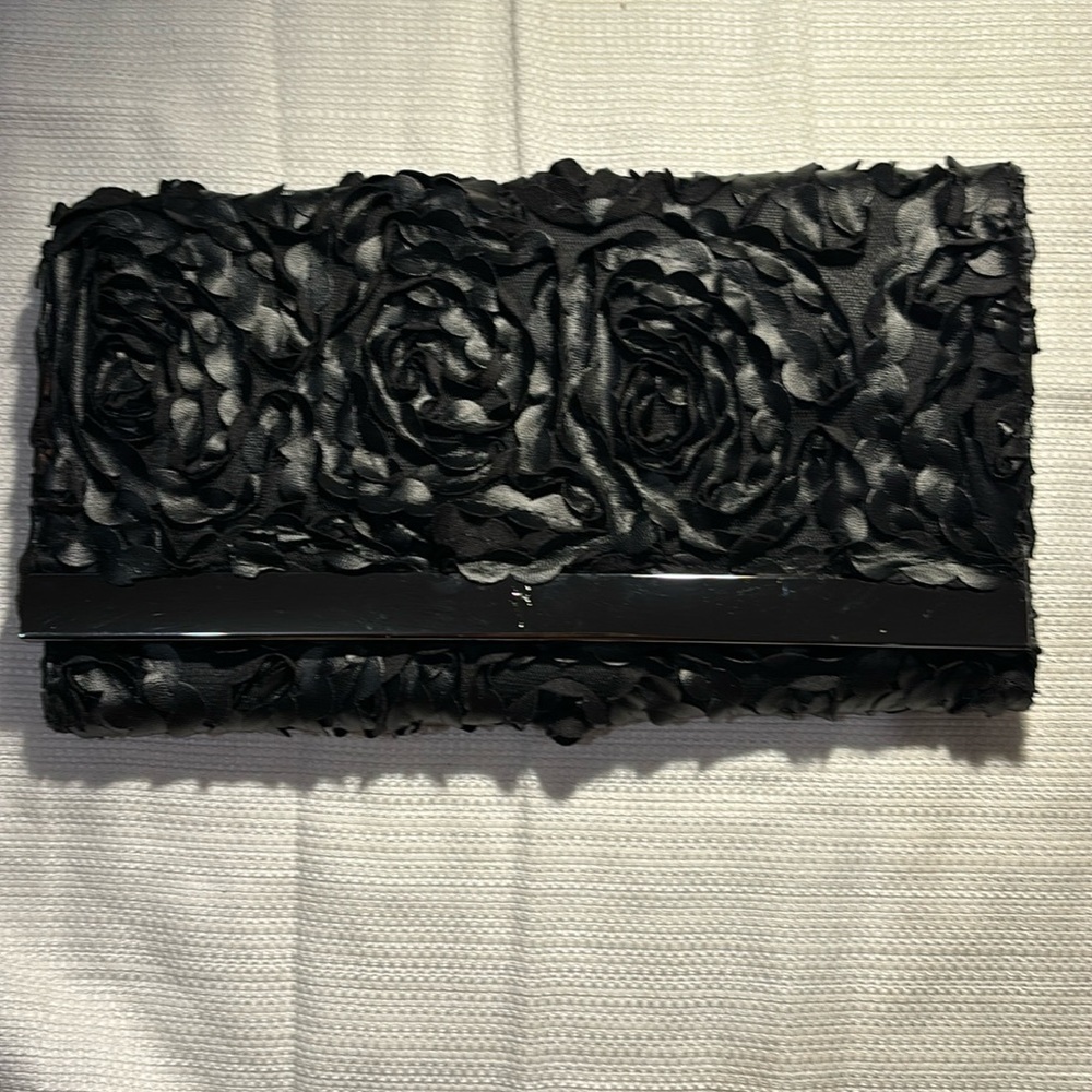Simply Vera Evening Florette Shoulder/Clutch bag in Black with Gun Metal Chain
